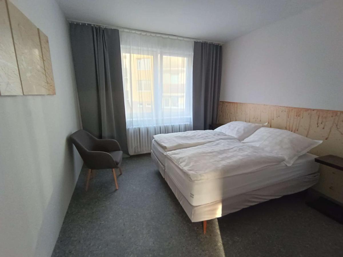 Apartmany Nad Splavem Znojmo Esterno foto