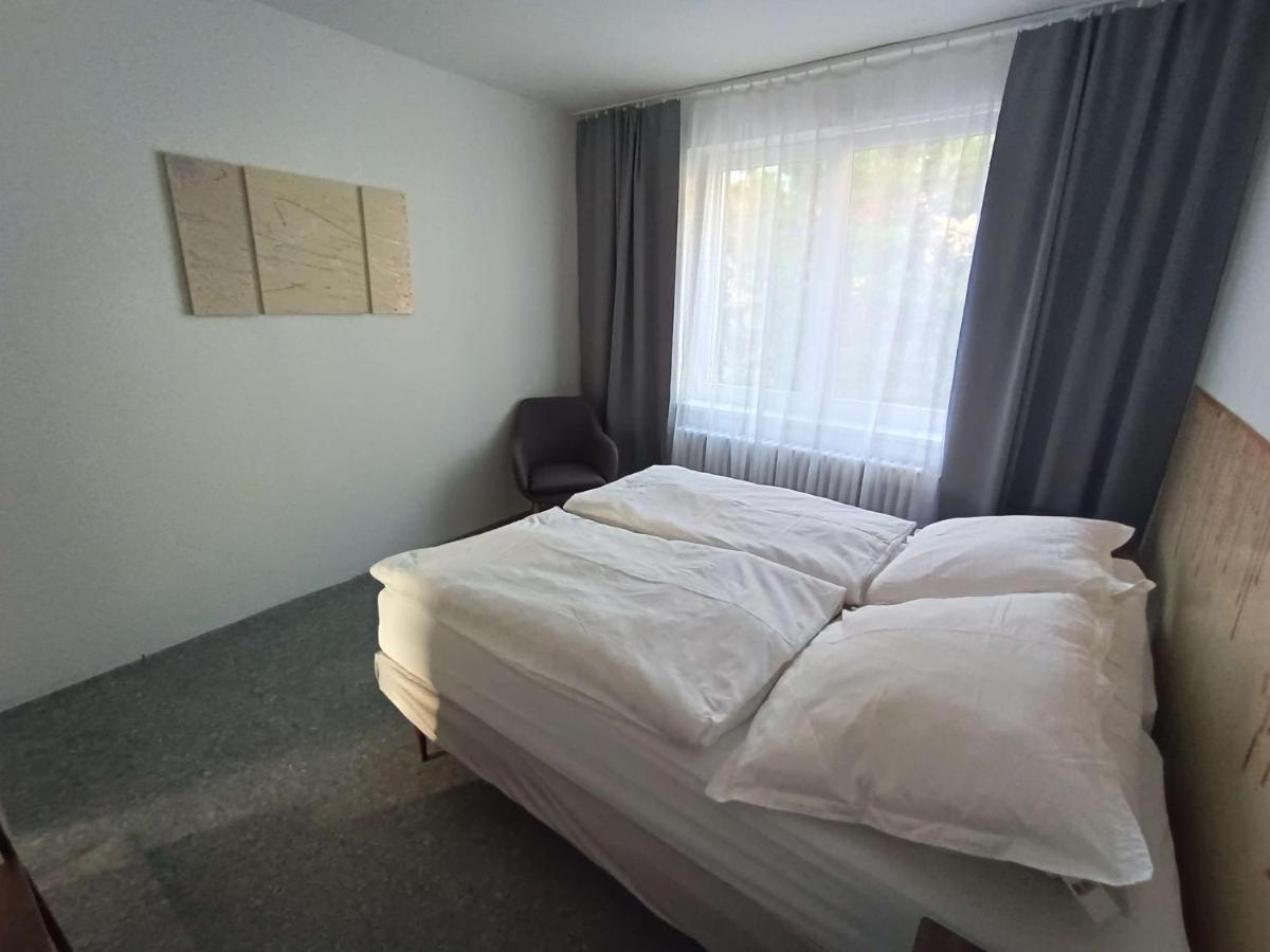Apartmany Nad Splavem Znojmo Esterno foto